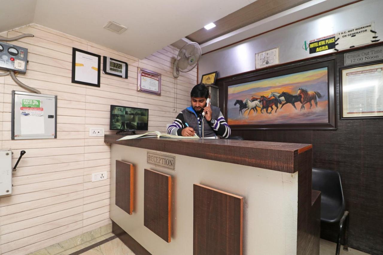 Oyo 24723 Hotel Atul Palace Агра Экстерьер фото